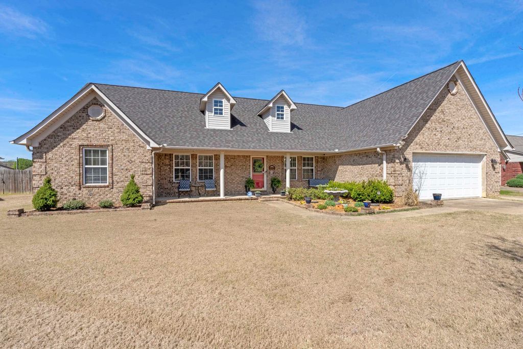 77 LAUREN CV, Atoka, TN 38004