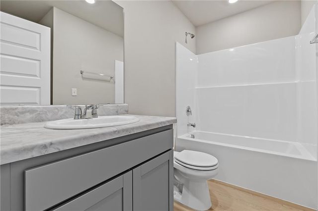 20847 Starside Street, Edgerton, KS 66021