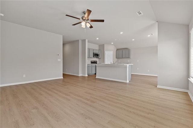 20847 Starside Street, Edgerton, KS 66021