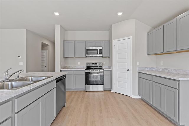 20847 Starside Street, Edgerton, KS 66021
