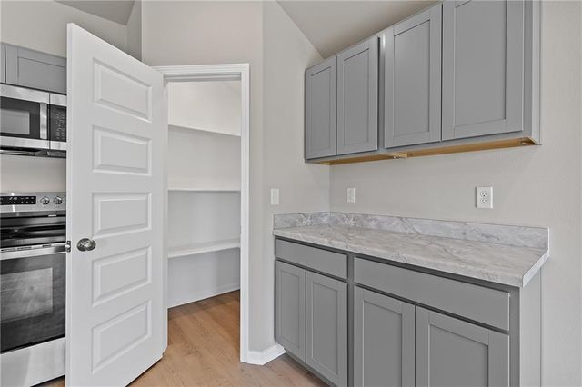 20847 Starside Street, Edgerton, KS 66021