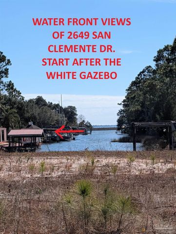 2649 San Clemente Dr, Milton, FL 32583