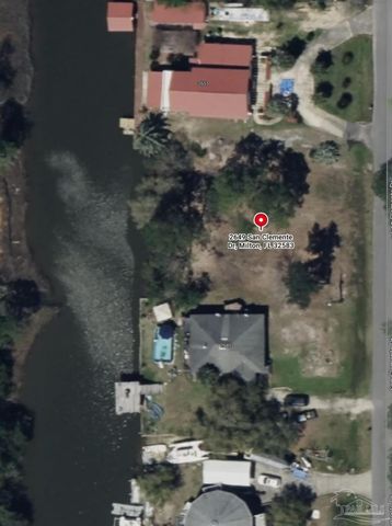 2649 San Clemente Dr, Milton, FL 32583