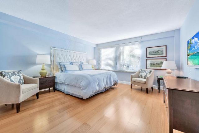 170 N Ocean Boulevard 207, Palm Beach, FL 33480