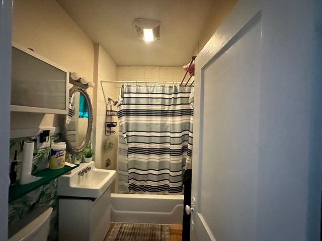 283 Alewife Brook Pkwy 2, Somerville, MA 02144
