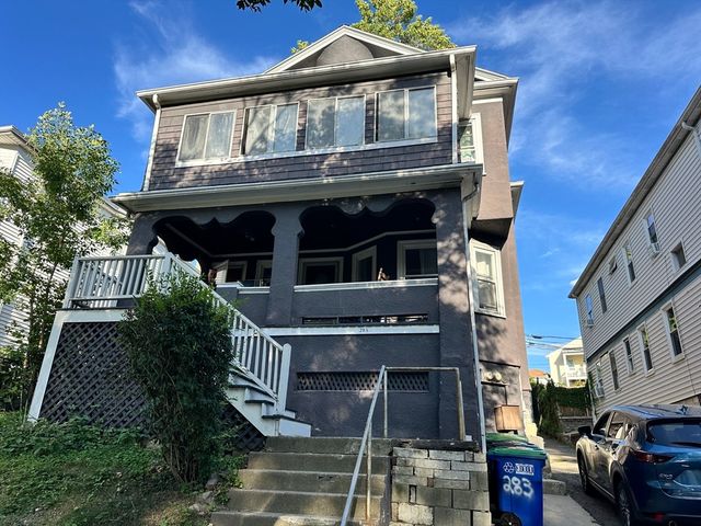 283 Alewife Brook Pkwy 2, Somerville, MA 02144