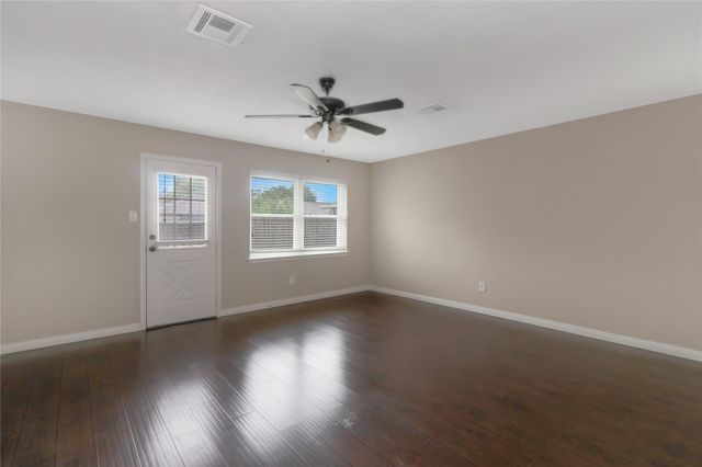 1303 Sigma Street, Pasadena, TX 77504