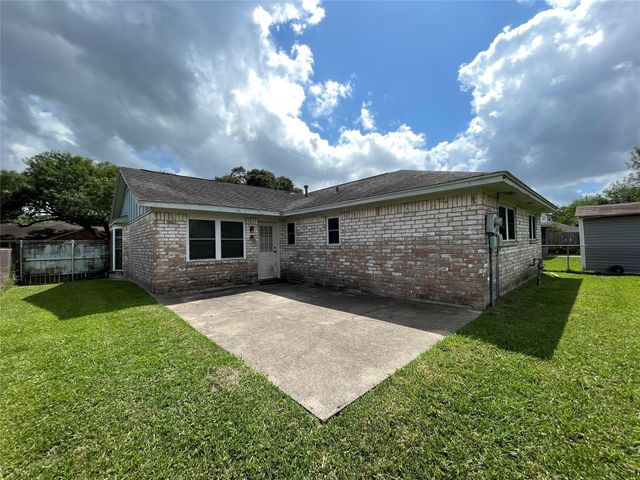 1303 Sigma Street, Pasadena, TX 77504