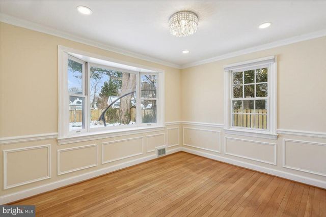 1004 DEBECK DR, Rockville, MD 20851