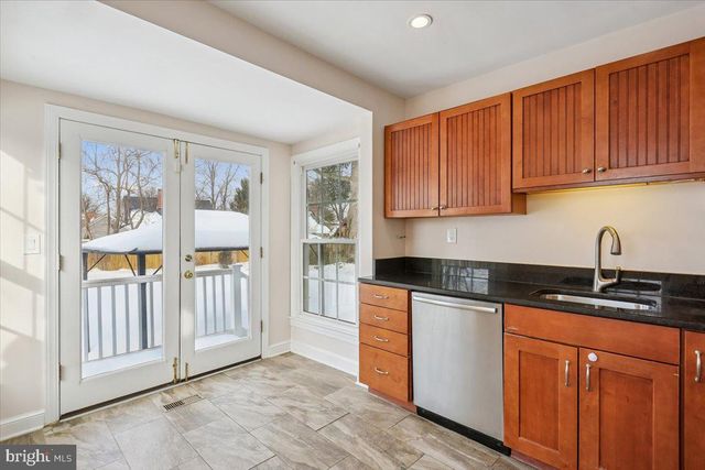 1004 DEBECK DR, Rockville, MD 20851