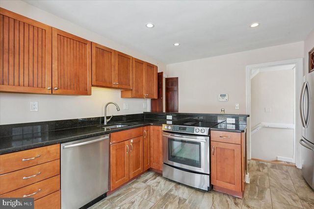 1004 DEBECK DR, Rockville, MD 20851