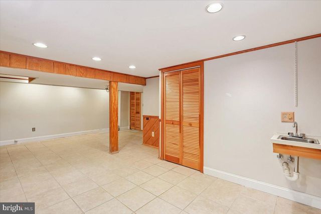 1004 DEBECK DR, Rockville, MD 20851