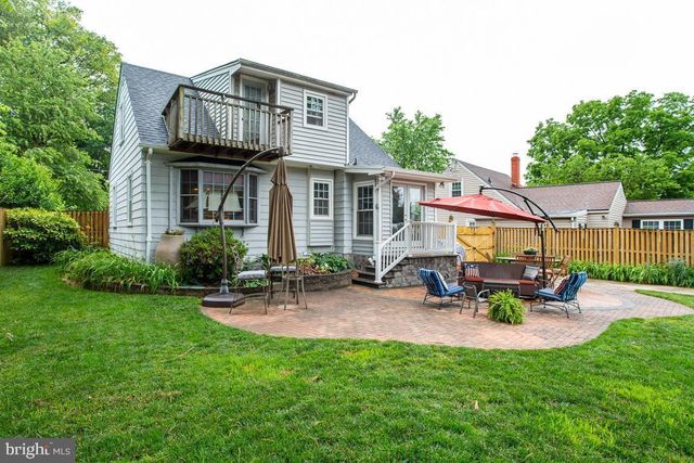 1004 DEBECK DR, Rockville, MD 20851