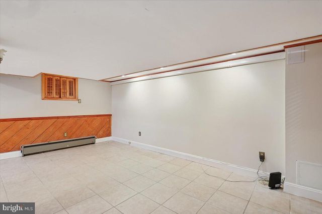 1004 DEBECK DR, Rockville, MD 20851