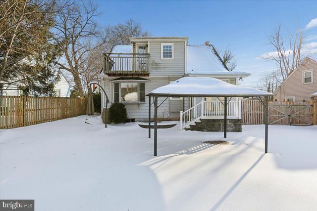 1004 DEBECK DR, Rockville, MD 20851