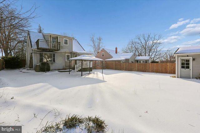 1004 DEBECK DR, Rockville, MD 20851