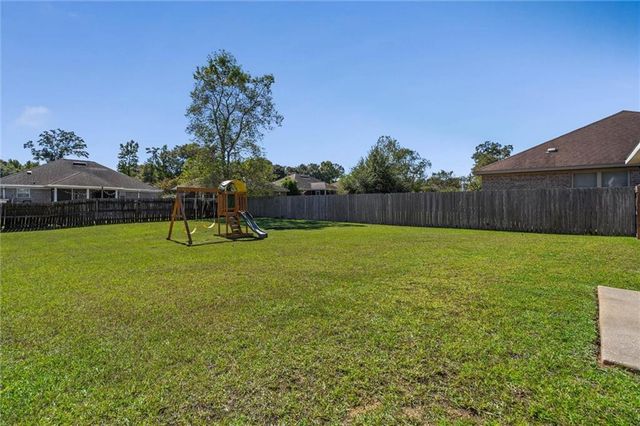 9581 Estate Drive, Mobile, AL 36695