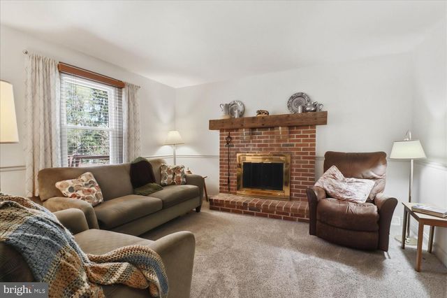 3309 CAROLINE DR, East Petersburg, PA 17520