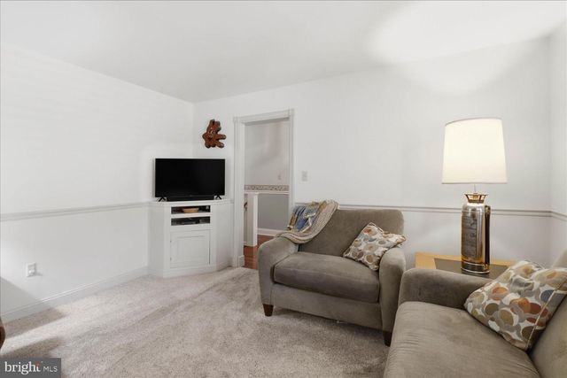 3309 CAROLINE DR, East Petersburg, PA 17520
