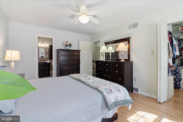 3309 CAROLINE DR, East Petersburg, PA 17520