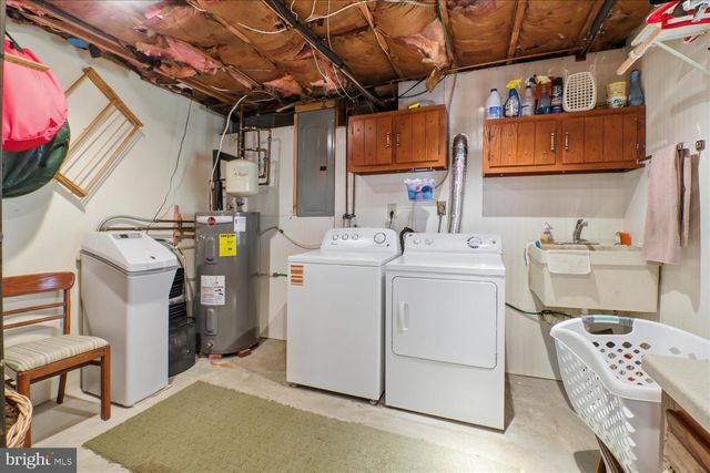 3309 CAROLINE DR, East Petersburg, PA 17520