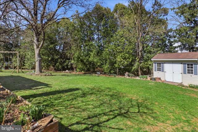 3309 CAROLINE DR, East Petersburg, PA 17520