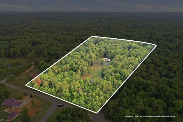 3744 Redbud Road, Haw River, NC 27258