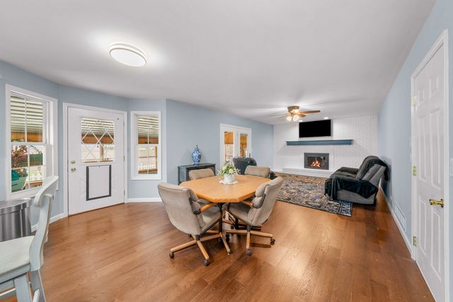1758 N 44th Road, Leland, IL 60531