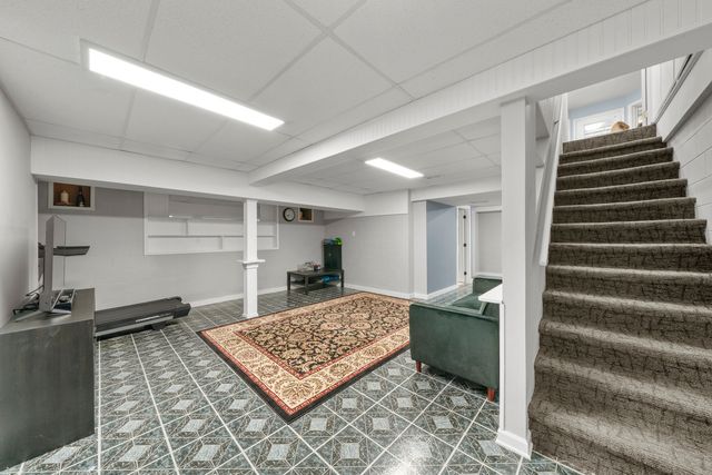 1758 N 44th Road, Leland, IL 60531
