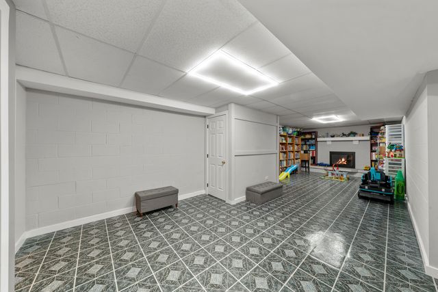 1758 N 44th Road, Leland, IL 60531