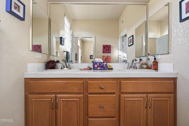 3885 Golden Pond Drive, Camarillo, CA 93012