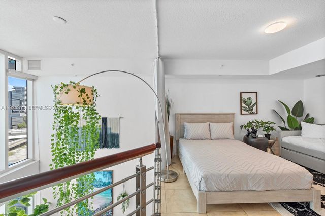 41 SE 5th St 510, Miami, FL 33131