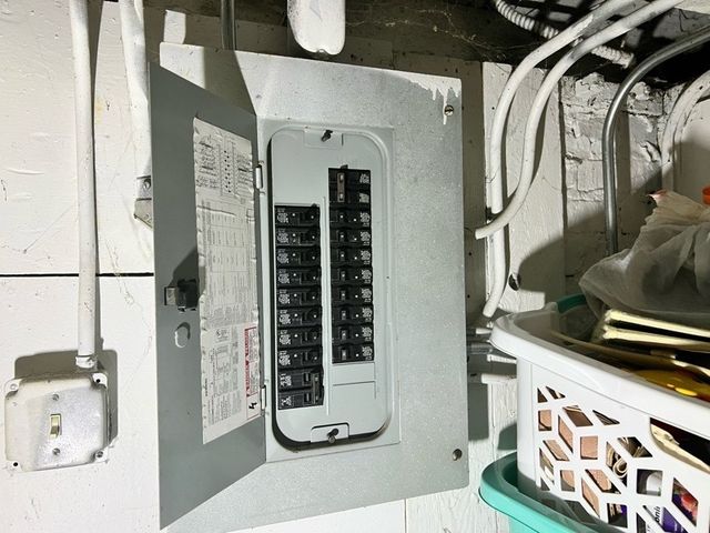 728 N Ash Street, Waukegan, IL 60085