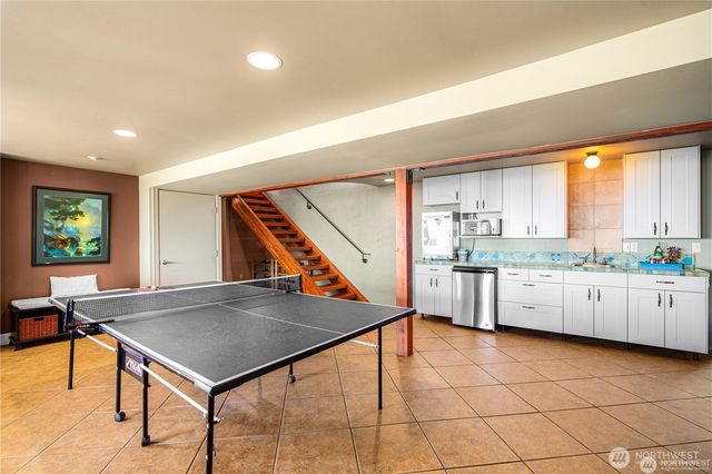 4702 Browns Point Boulevard NE, Tacoma, WA 98422