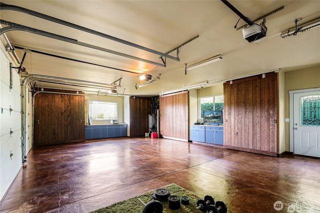 4702 Browns Point Boulevard NE, Tacoma, WA 98422