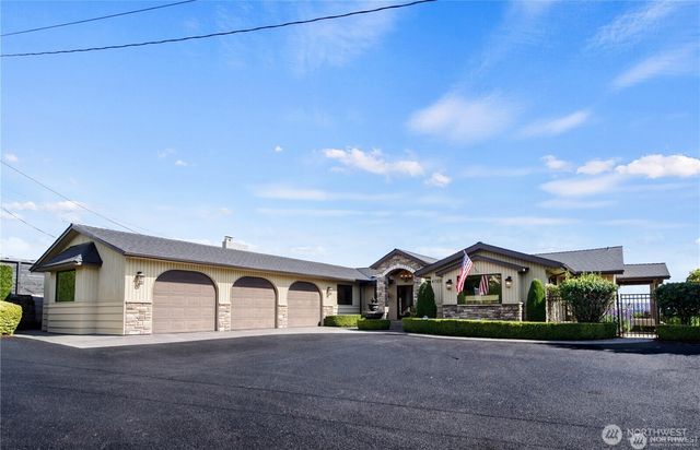4702 Browns Point Boulevard NE, Tacoma, WA 98422