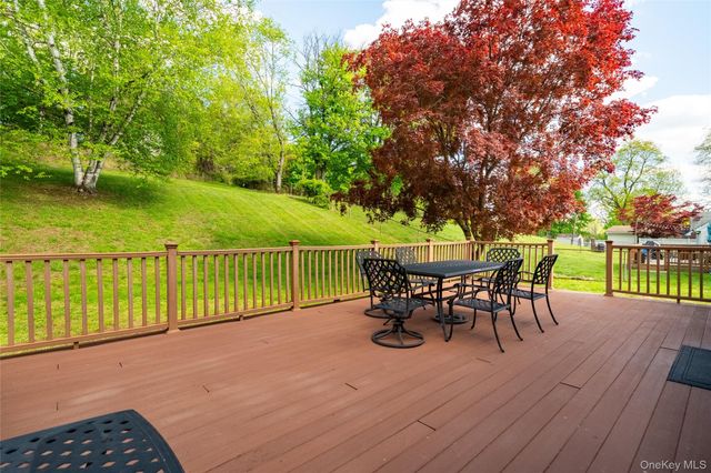 18 Cricketown Road, Stony Point, NY 10980