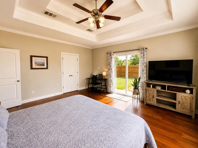 237 Cardinal DR, Bastrop, TX 78659