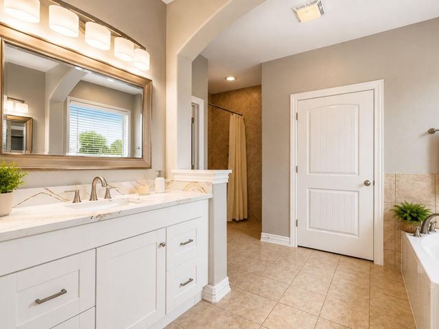 237 Cardinal DR, Bastrop, TX 78659