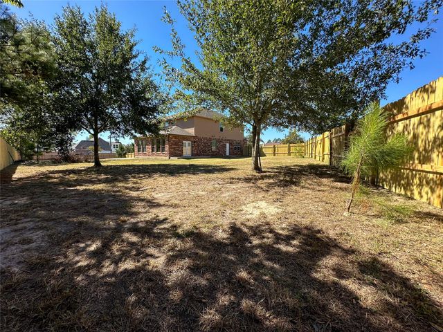237 Cardinal DR, Bastrop, TX 78659