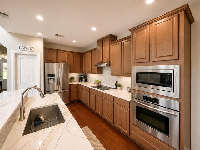 237 Cardinal DR, Bastrop, TX 78659