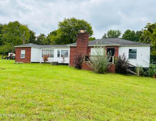 8020 Strawberry Plains Pike Pike, Knoxville, TN 37924