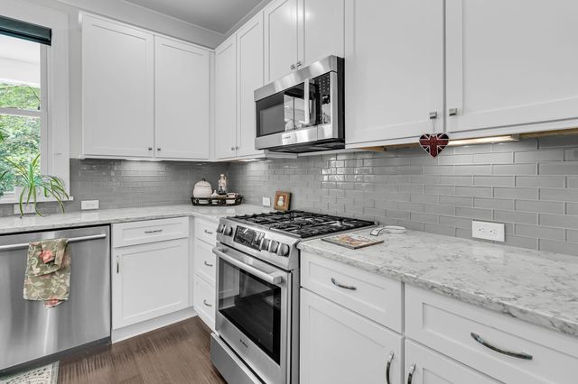 5209 Forest Oaks Drive, Hollywood, SC 29449