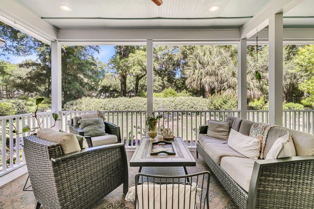 5209 Forest Oaks Drive, Hollywood, SC 29449