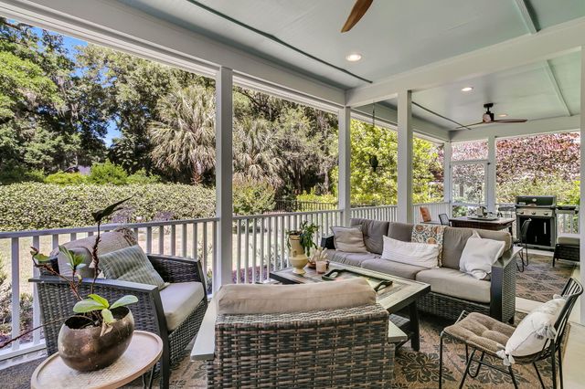 5209 Forest Oaks Drive, Hollywood, SC 29449
