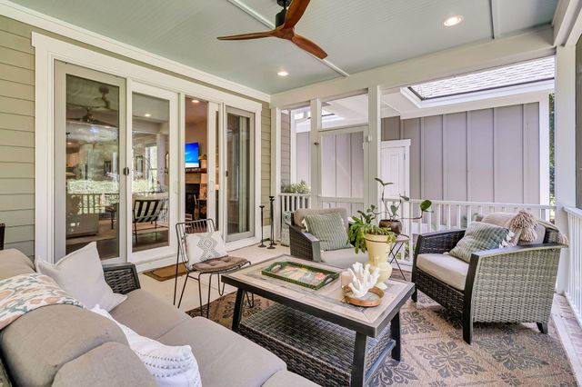 5209 Forest Oaks Drive, Hollywood, SC 29449