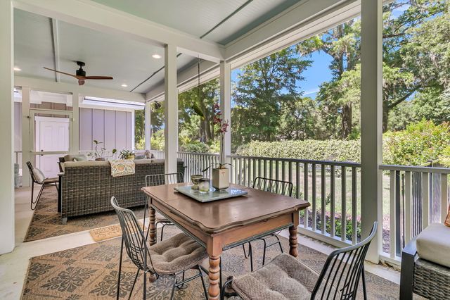 5209 Forest Oaks Drive, Hollywood, SC 29449