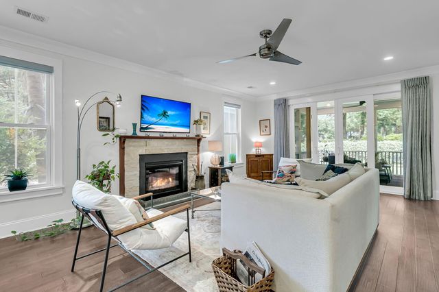 5209 Forest Oaks Drive, Hollywood, SC 29449