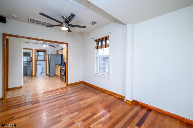 307 Lincoln St, Linden City, NJ 07036