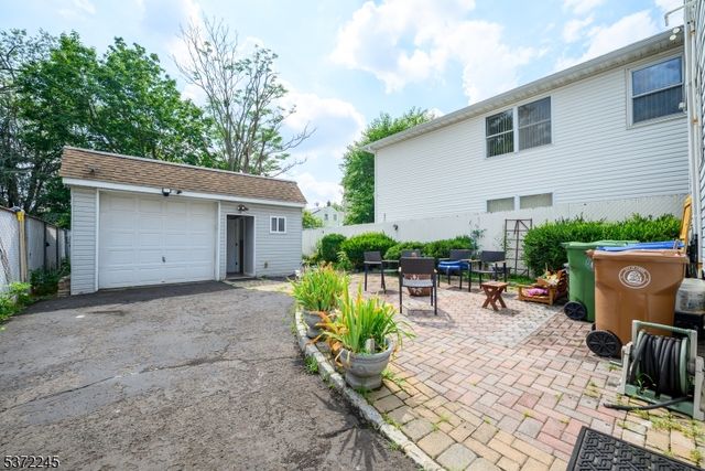 307 Lincoln St, Linden City, NJ 07036